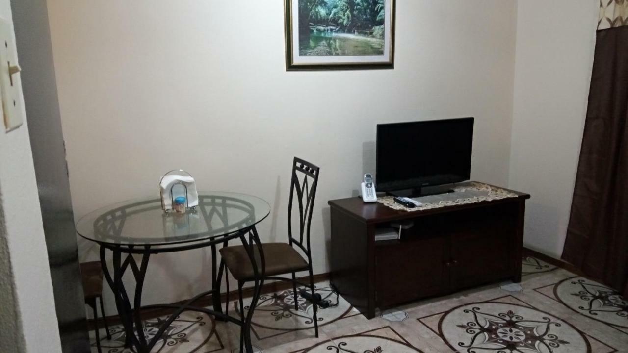 Apartmán Oaklands Oasis Kingston Exteriér fotografie